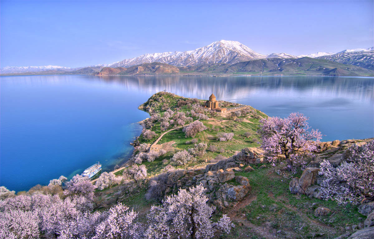 تور ترکیه - دریاچه وان در کشور ترکیه